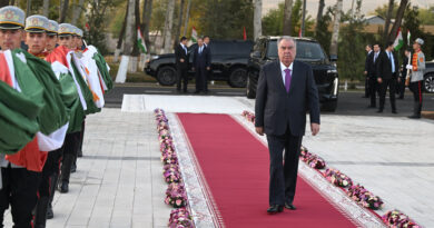 Ифтитоҳи Майдони Парчами давлатӣ, Нишони давлатӣ ва муҷассамаи Шоҳ Исмоили Сомонӣ дар ноҳияи Ёвон